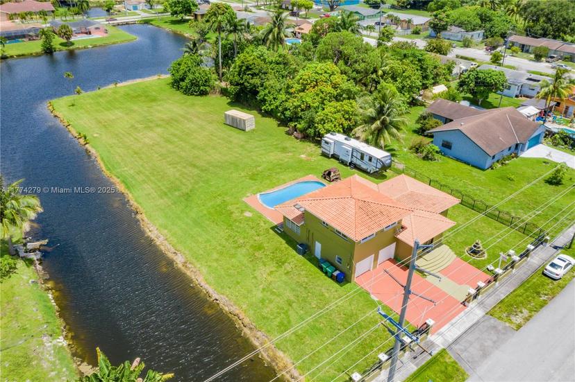Picture of 17135 NW 19Th Ave, Miami Gardens FL 33056