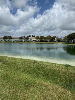 Picture of 1661 SE 29Th Ct # 108, Homestead, FL 33035