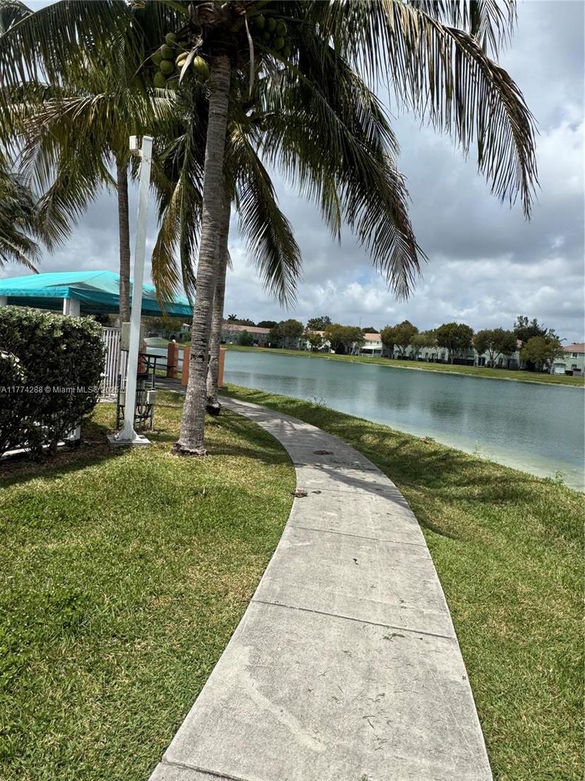 Picture of 1661 SE 29Th Ct # 108, Homestead FL 33035