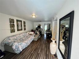 Picture of 2650 SE 12Th Pl # 103, Homestead, FL 33035