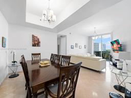 Picture of 15901 Collins Ave # 405, Sunny Isles Beach, FL 33160