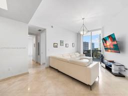 Picture of 15901 Collins Ave # 405, Sunny Isles Beach, FL 33160