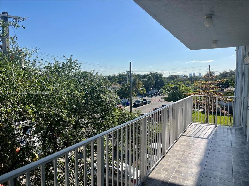 Picture of 2536 NW 24Th St # 3H, Miami FL 33142