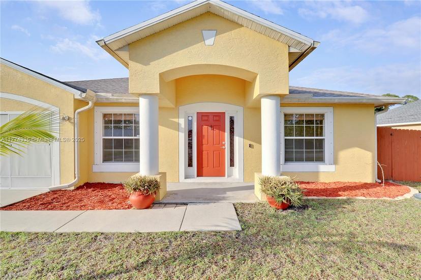 Picture of 2949 SE Buccaneer Cir, Port St. Lucie FL 34952