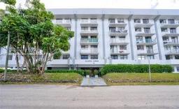 Picture of 920 NE 169Th St # 404, North Miami Beach, FL 33162
