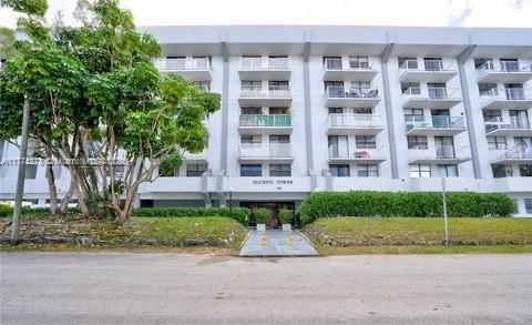 Picture of 920 NE 169Th St # 404, North Miami Beach FL 33162