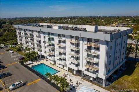 Picture of 920 NE 169Th St # 404, North Miami Beach FL 33162