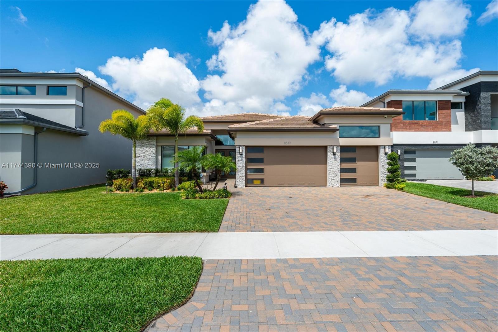 Picture of 8577 Shoreacres St, Boca Raton, FL 33434