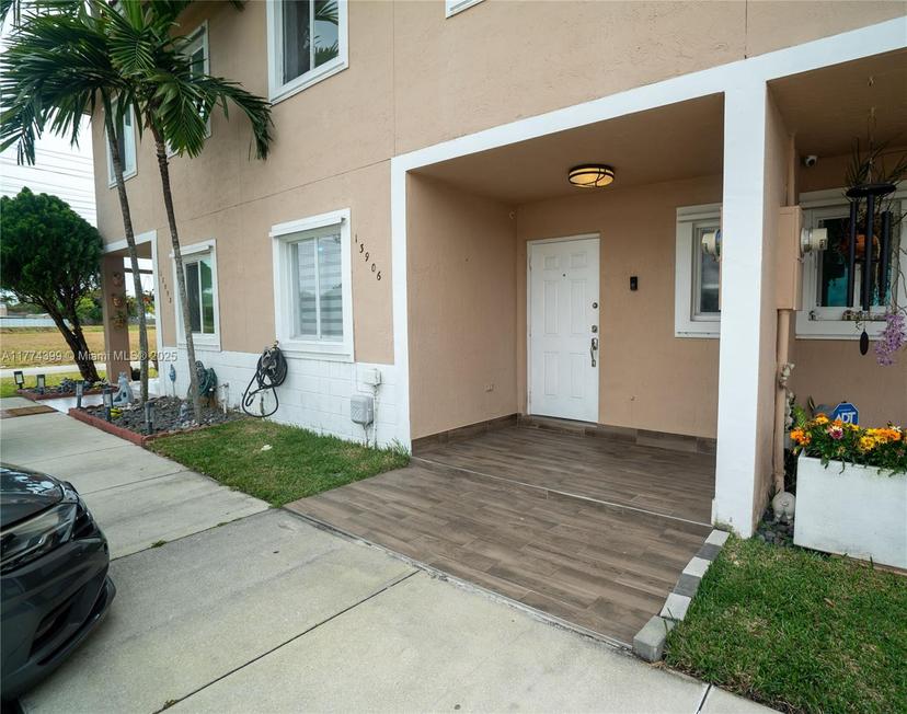 Picture of 13906 SW 173Rd Ter # 13906, Miami FL 33177