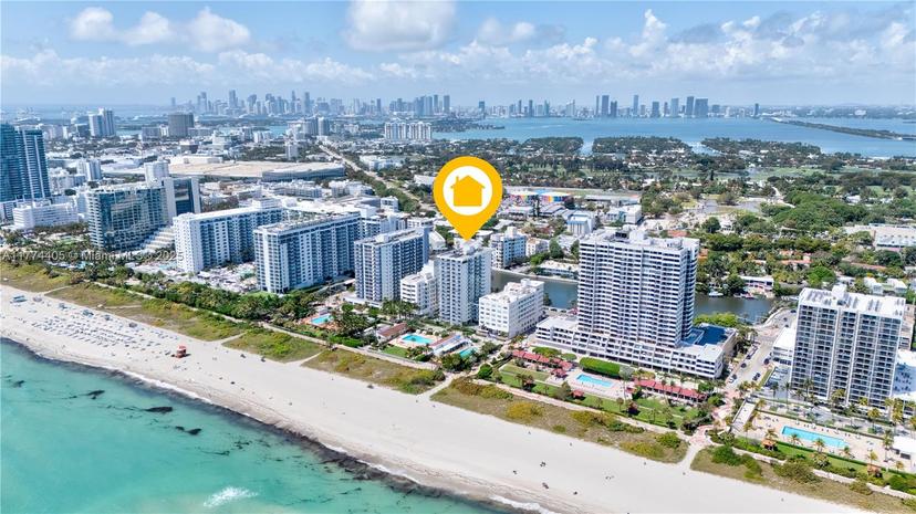 Picture of 2457 Collins Ave # 202, Miami Beach FL 33140