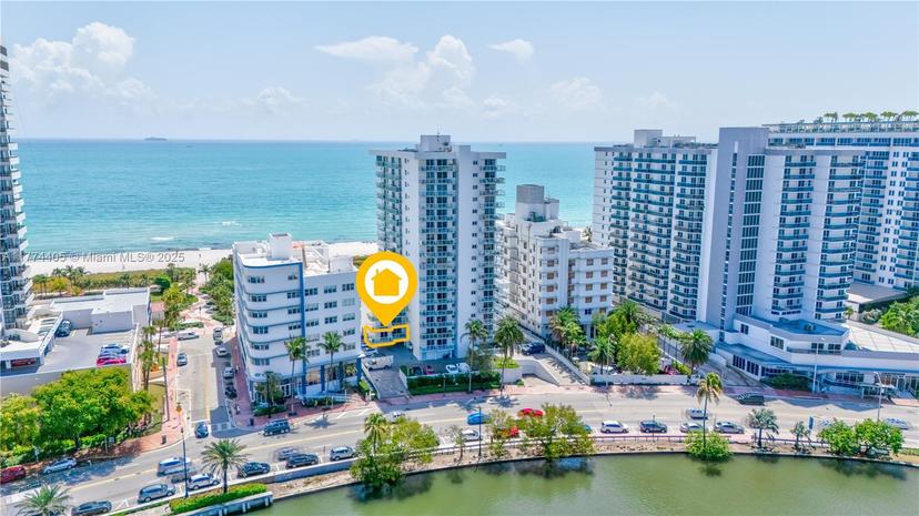 Picture of 2457 Collins Ave # 202, Miami Beach FL 33140
