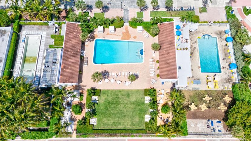 Picture of 2457 Collins Ave # 202, Miami Beach FL 33140