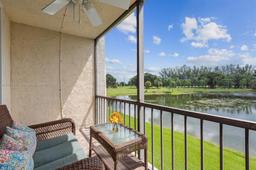 Picture of 9400 N Hollybrook Lake Dr # 206, Pembroke Pines, FL 33025