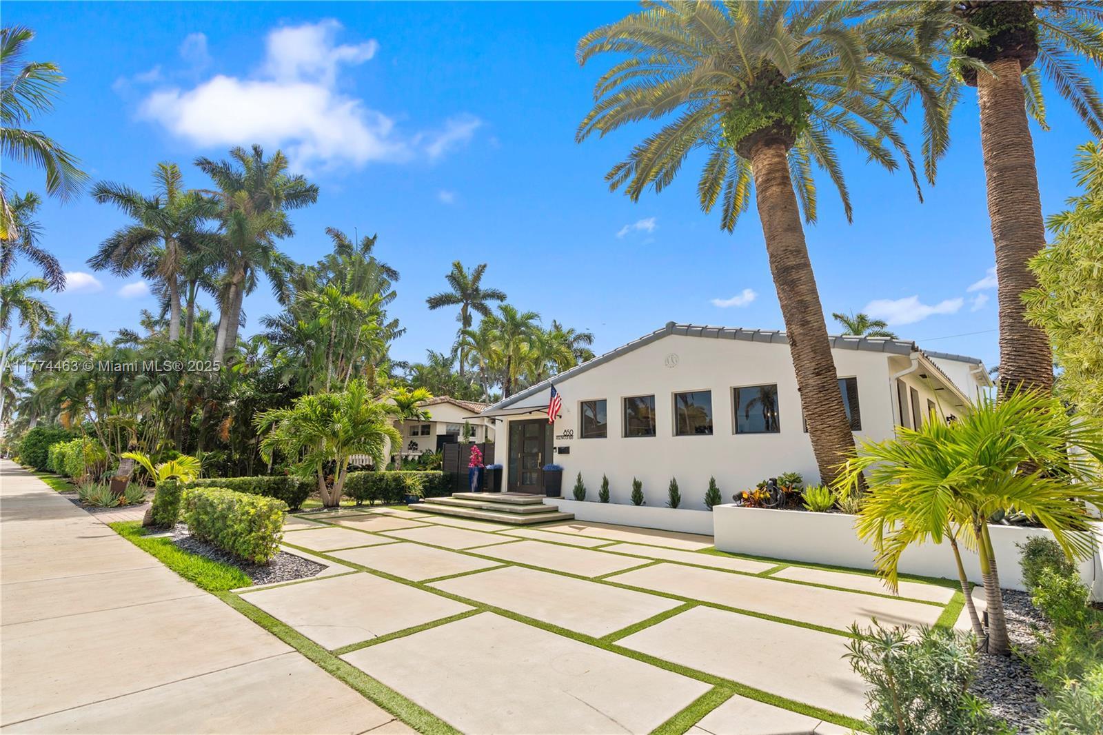 Picture of 850 Hollywood Blvd, Hollywood, FL 33019