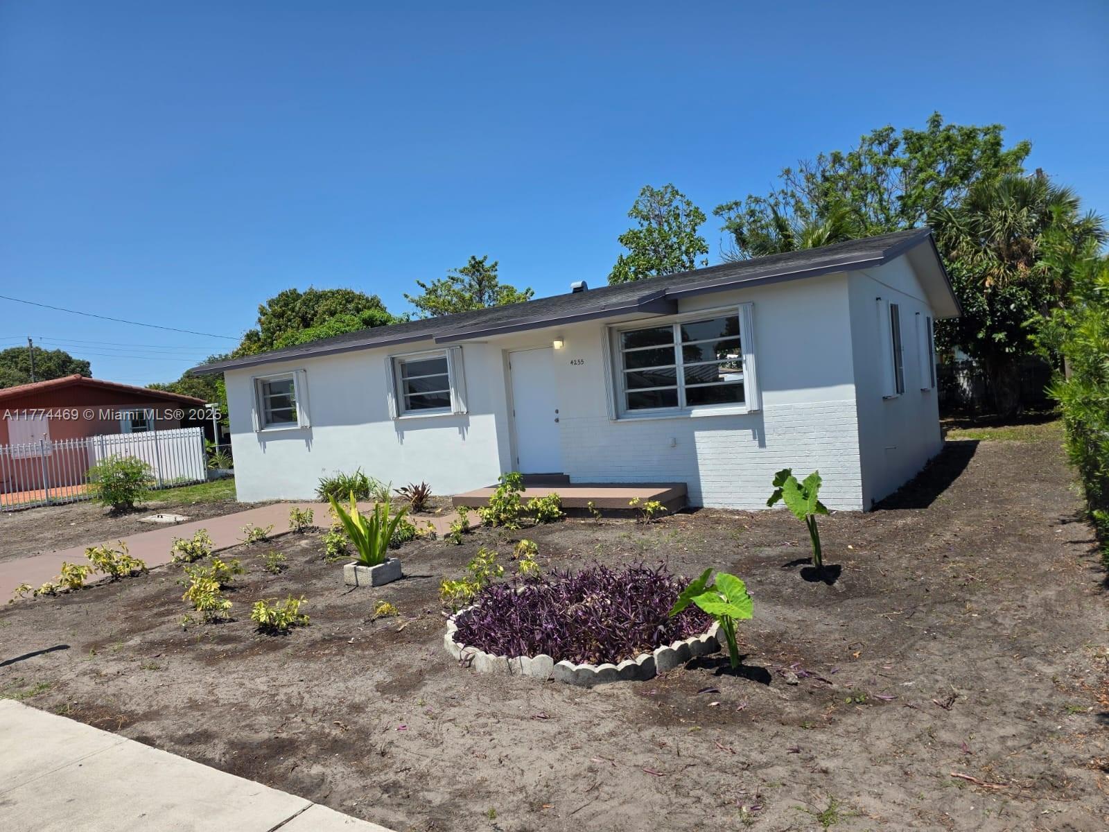 Picture of 4255 NW 170Th St, Miami Gardens, FL 33055