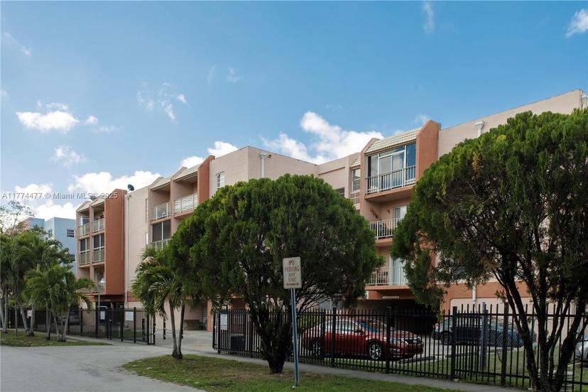 Picture of 6130 W 19Th Ave # 215, Hialeah FL 33012