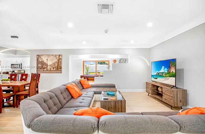 Picture of 5320 NE 16Th Ter, Fort Lauderdale FL 33334