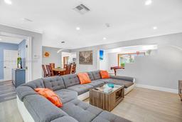 Picture of 5320 NE 16Th Ter, Fort Lauderdale, FL 33334