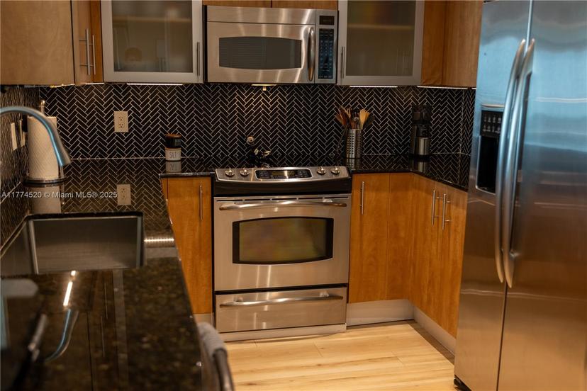 Picture of 7900 Harbor Island Dr # 619, North Bay Village FL 33141