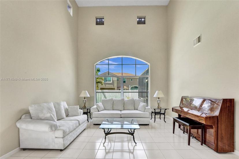 Picture of 18960 NW 10Th Ter, Pembroke Pines FL 33029