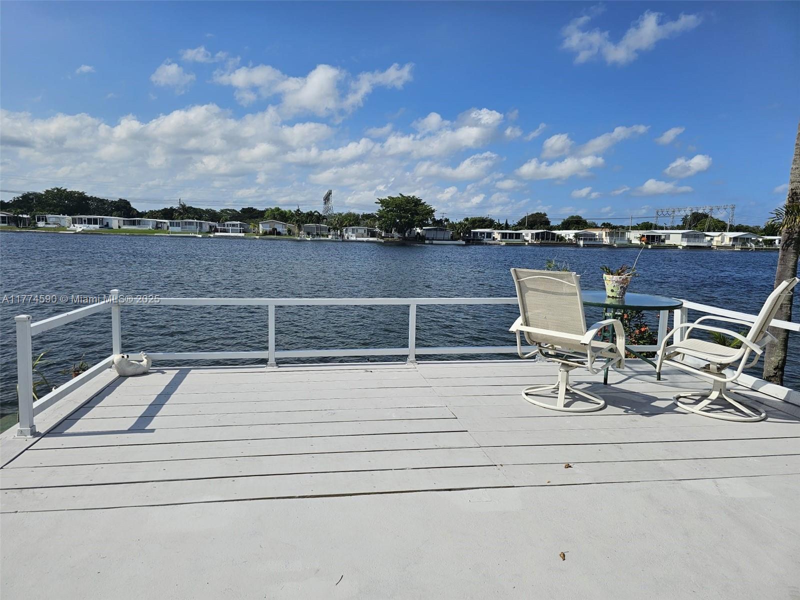 Picture of 3009 Lakeshore Dr, Dania Beach, FL 33312