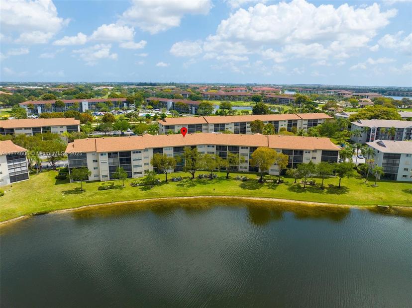Picture of 650 SW 138Th Ave # 210J, Pembroke Pines FL 33027