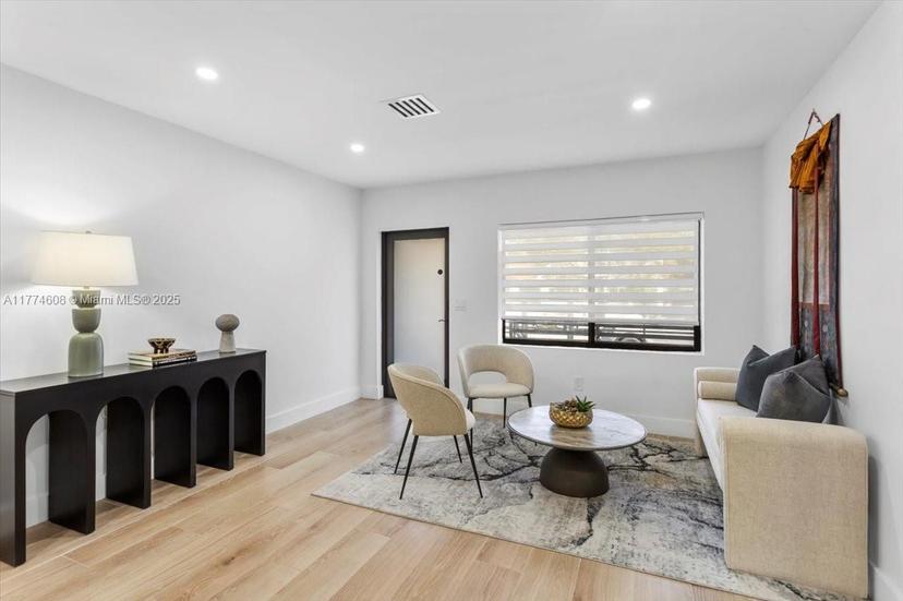 Picture of 1724 SW 10Th St, Miami FL 33135