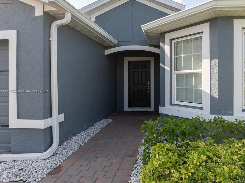 Picture of 1302 SE 16Th St, Other City - In The State Of Florida FL 33990