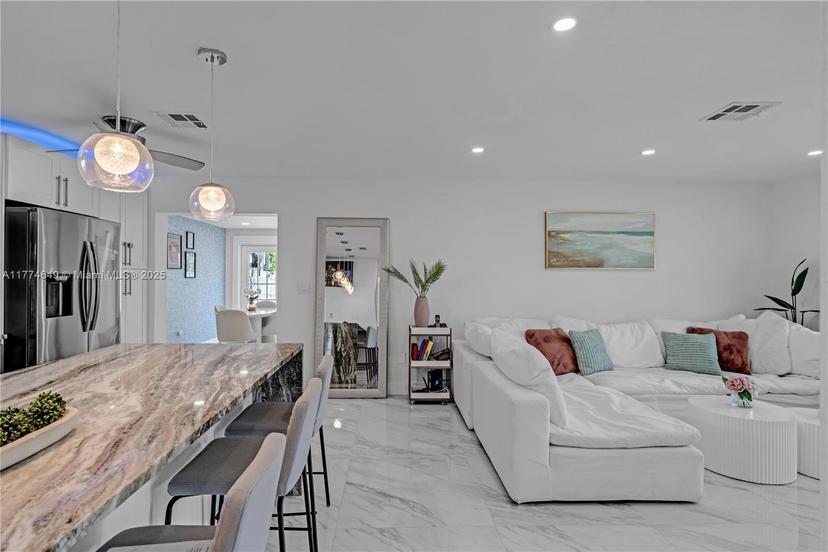 Picture of 1730 NE 9Th Ave, Fort Lauderdale FL 33305