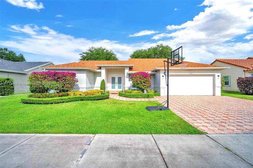 Picture of 1482 SW 97Th Ln, Davie FL 33324