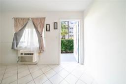 Picture of 15610 NE 6Th Ave # 10B, Miami, FL 33162