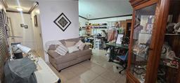 Picture of 19572 NW 60Th Ct, Hialeah, FL 33015