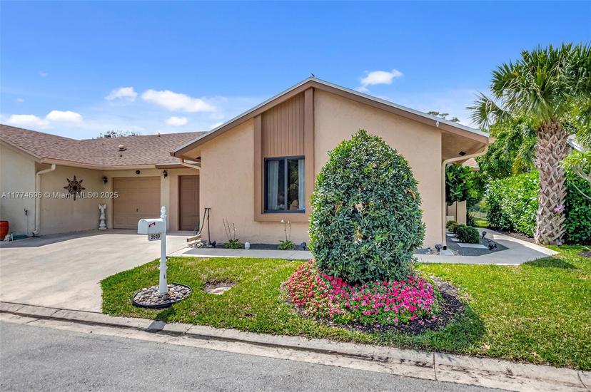 Picture of 9640 Golf State Park Cir, Boca Raton FL 33428