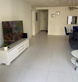 Picture of 610 NE 12Th Ave # 308, Hallandale Beach, FL 33009