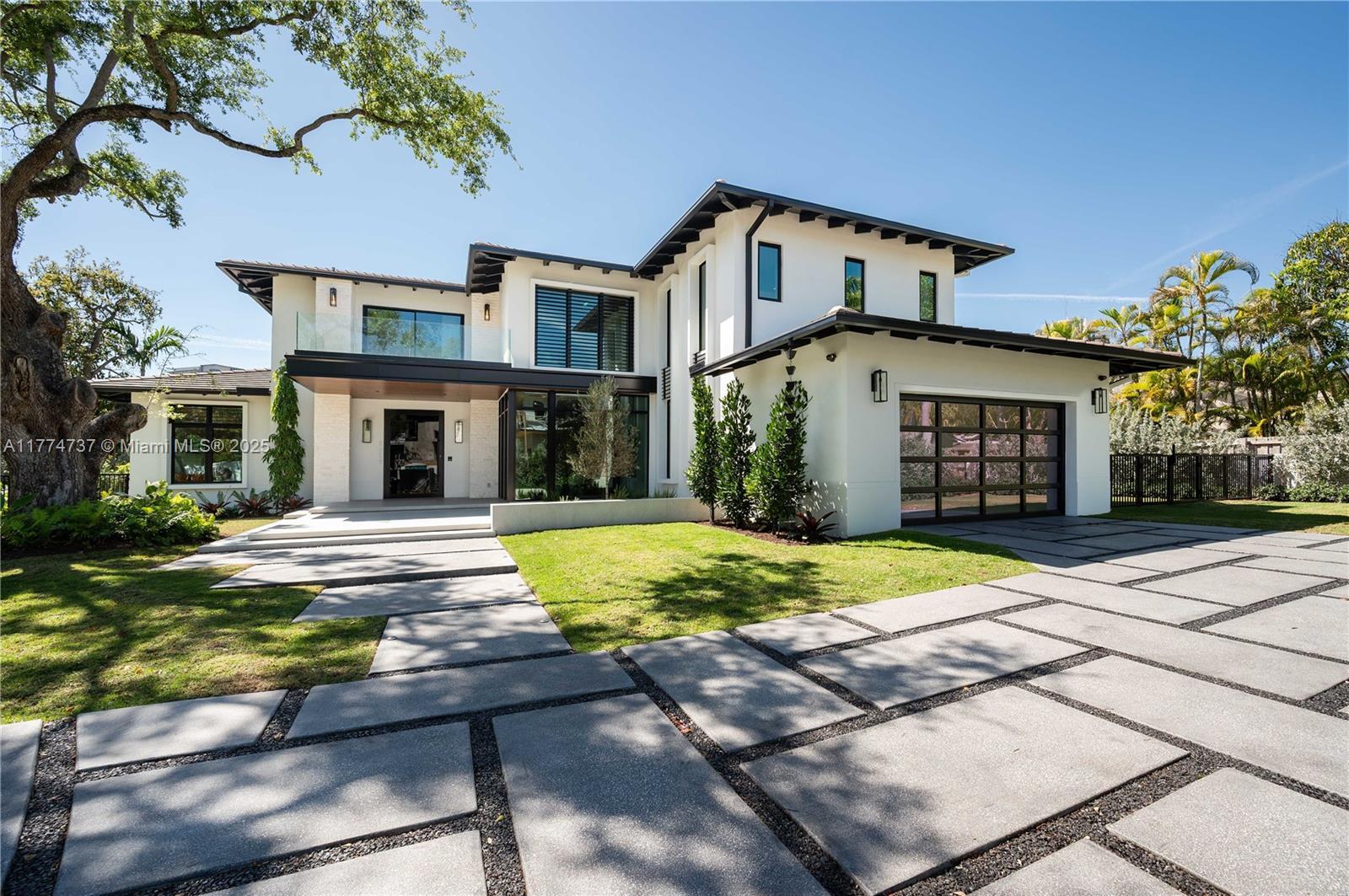 Picture of 9400 SW 72Nd Ct, Pinecrest, FL 33156
