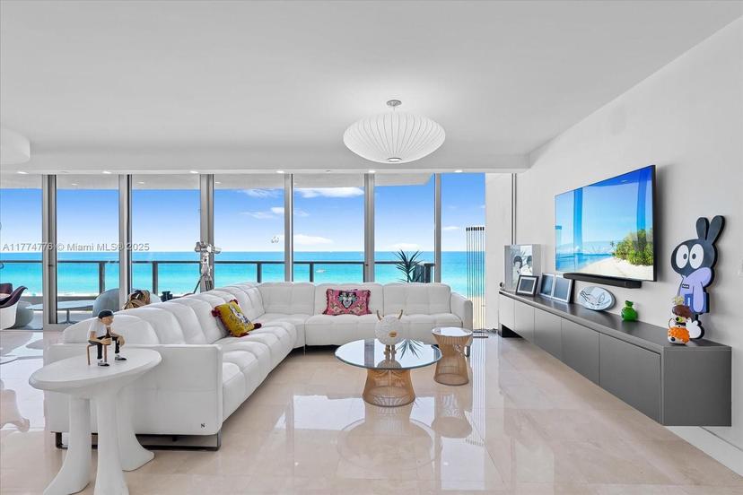 Picture of 1455 Ocean Dr # 809, Miami Beach FL 33139