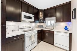 Picture of 8990 S Hollybrook Blvd # 210, Pembroke Pines, FL 33025