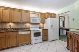 Picture of 5750 Camino Del Sol # 103, Boca Raton, FL 33433