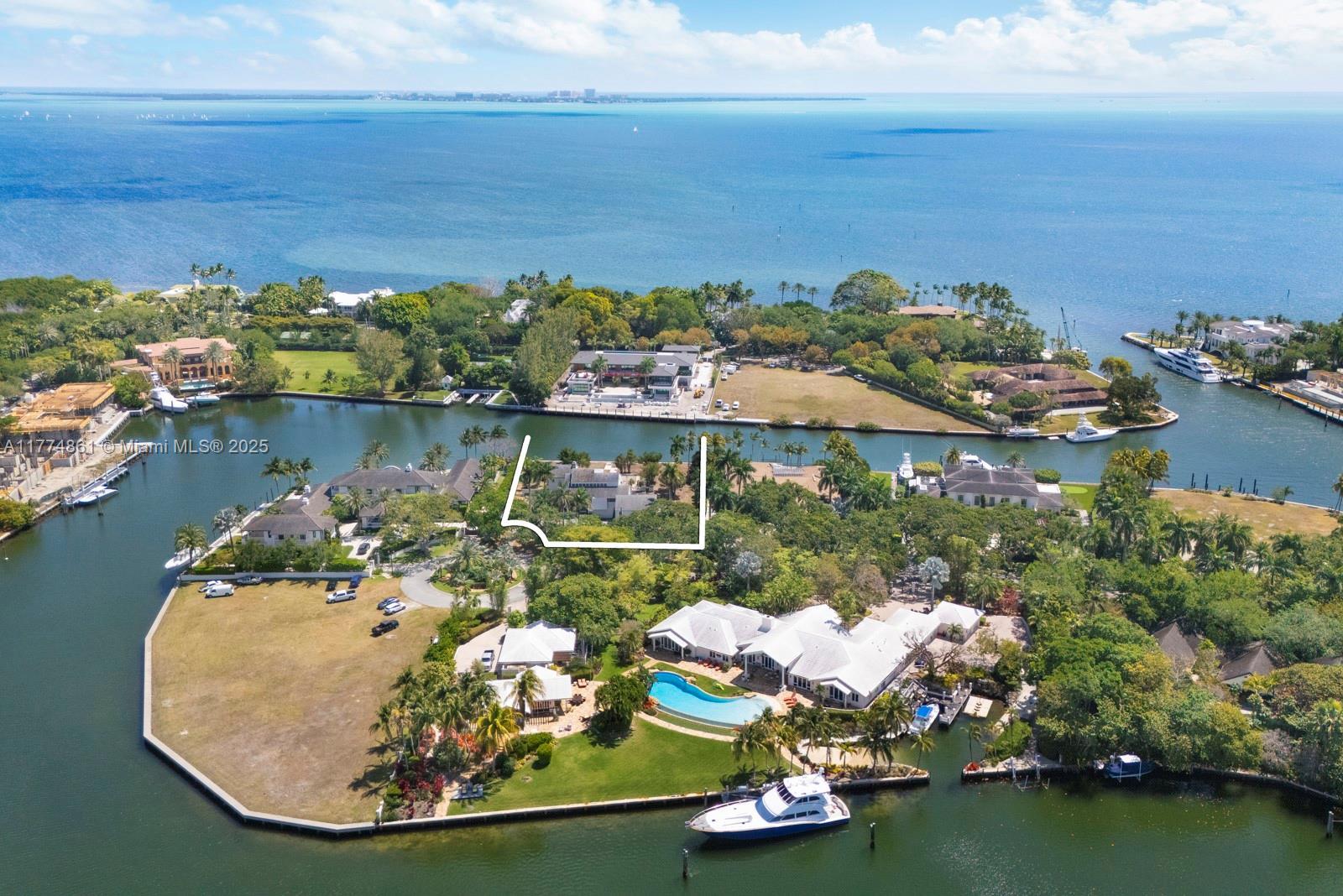 Picture of 30 Leucadendra Dr, Coral Gables, FL 33156