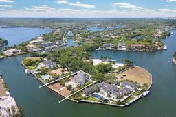 Picture of 30 Leucadendra Dr, Coral Gables, FL 33156