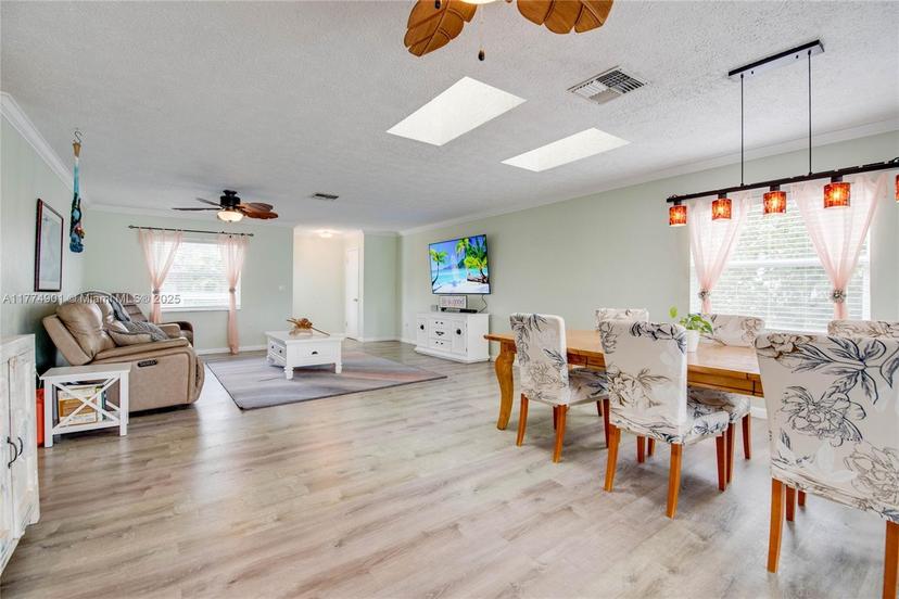 Picture of 17081 W Starfish Ln W, Sugarloaf FL 33042