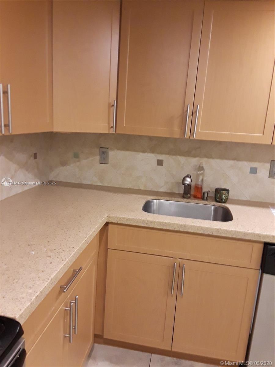 Picture of 501 Three Islands Blvd # 318, Hallandale Beach, FL 33009