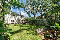 Picture of 2210 Overbrook St, Miami, FL 33133