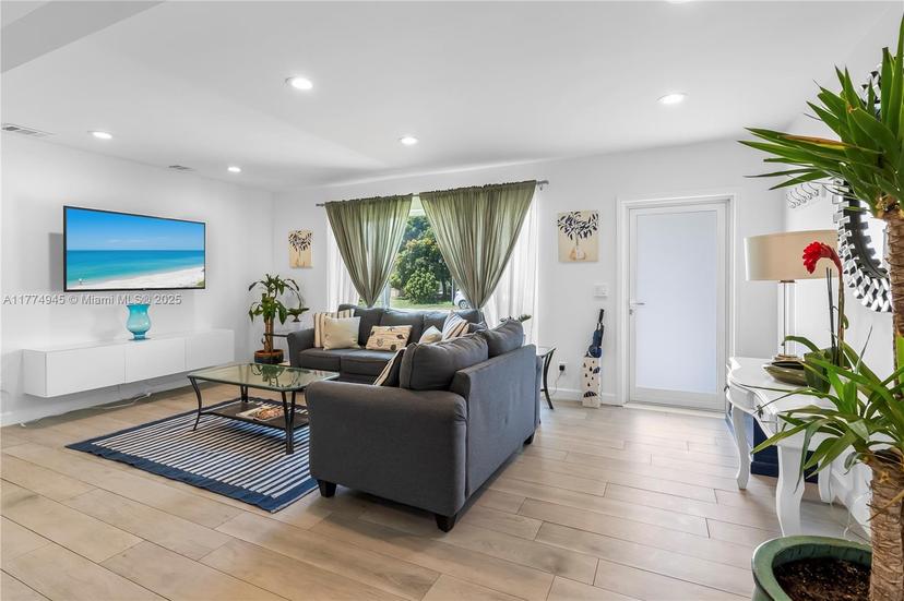 Picture of 11215 NE 4Th Ave, Miami FL 33161