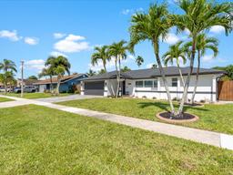 Picture of 12137 Stratford St, Wellington, FL 33414