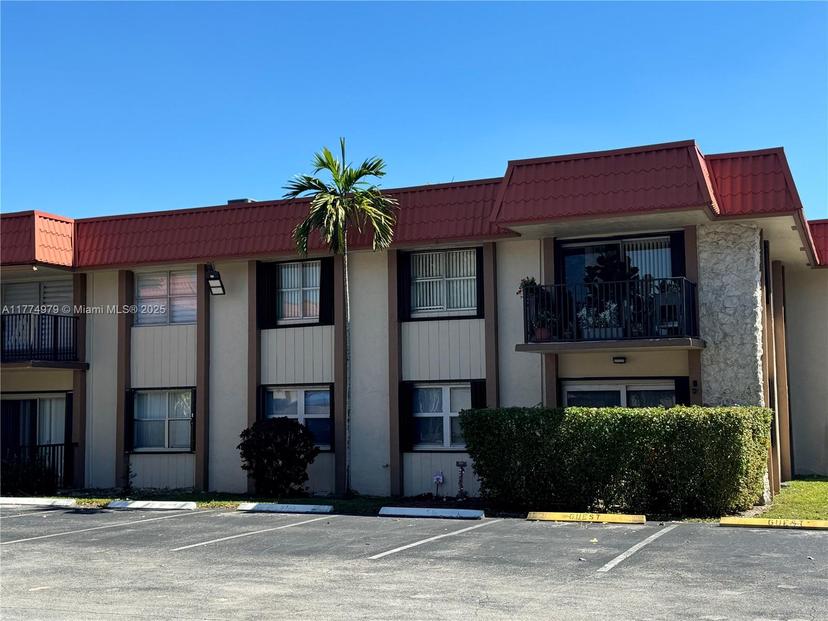 Picture of 10501 SW 108Th Ave # 114, Miami FL 33176