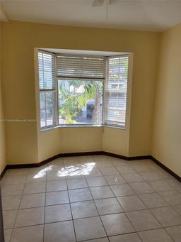 Picture of 715 SW 148Th Ave # 604, Sunrise, FL 33325