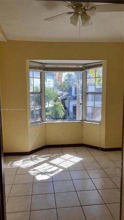 Picture of 715 SW 148Th Ave # 604, Sunrise, FL 33325