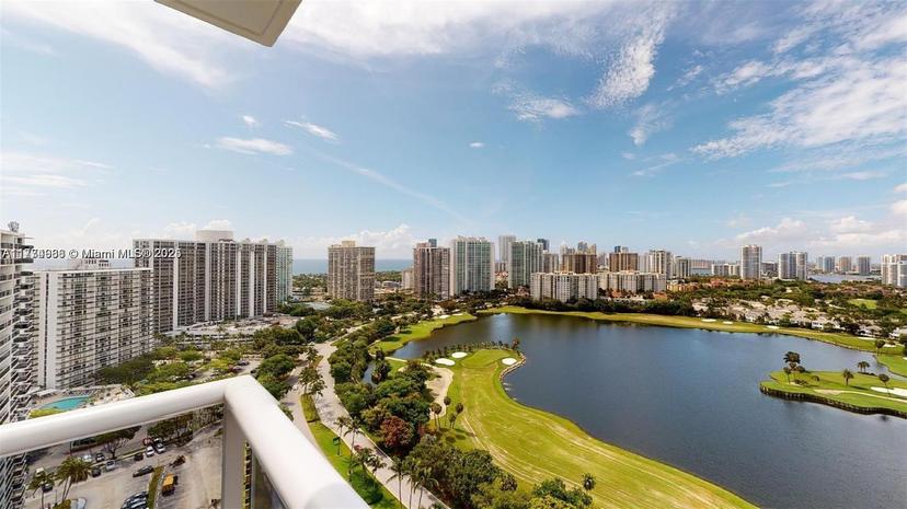 Picture of 3625 N Country Club Dr # 4, Aventura FL 33180