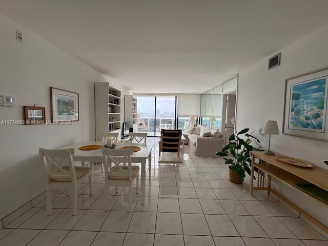 Picture of 3625 N Country Club Dr # 4, Aventura FL 33180